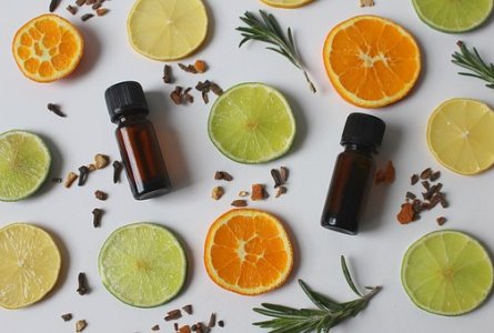 essential oil sample bottles